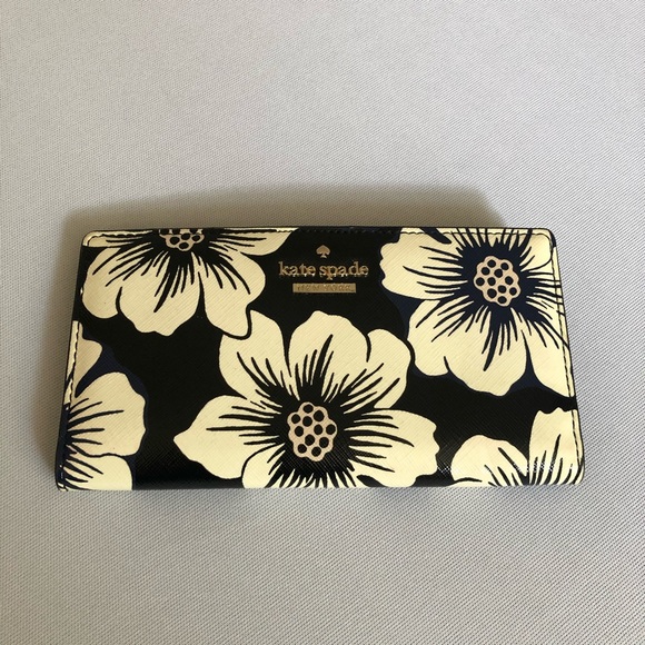 Kate Spade ♠️ rare floral snap tab wallet - Picture 1 of 7
